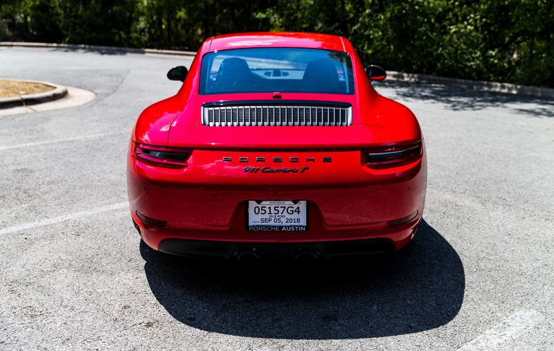 Illustration for article titled The 2018 Porsche 911 Carrera T Is the Perfect 911 If You Can’t Afford a GT3